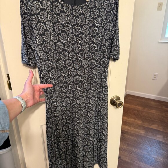 LOFT Gray Print Dress - Picture 4 of 7